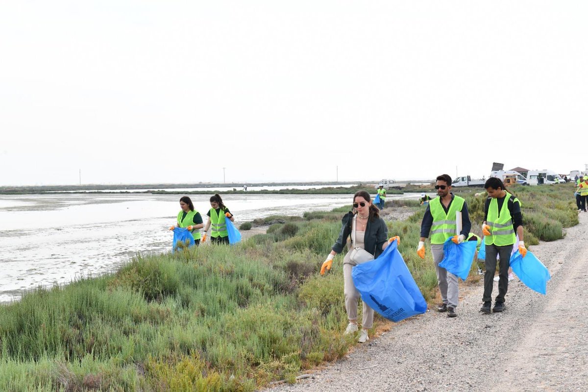 Kentimizi Seviyoruz Temiz Tutuyoruz💚

Dünya Çevre Haftası nedeniyle çok sayıda vatandaşımızın katılımıyla gerçekleştirdiğimiz Homa Dalyanı kıyı temizliği etkinliğinde 1 ton 50 kg atık topladık. 

#ÇiğlideGüzelŞeylerOluyor