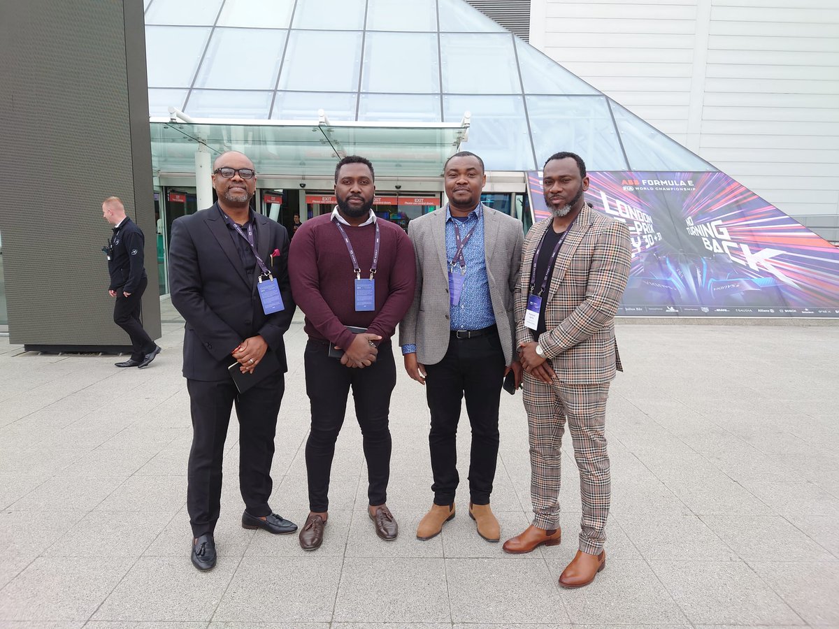 SkylinkConsult's tweet photo. #AWSSummit 2023
Are you catching up with the increased pace of innovation?
From using the AWS backbone network to provide on demand global connectivity to simplifying the communication challenges in distributed systems.
We at the #SkyLinkImpact represented https://t.co/UJfFFDzjs1