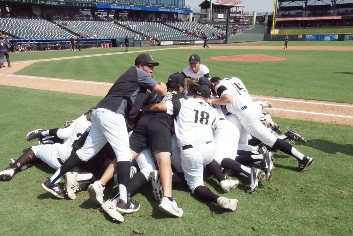 THSBCA's tweet photo. Congratulations to @Abbott_Baseball 2023 1A State Champions @thsbca @uil_texas #2023state⚾️ https://t.co/Bgtp84wn5E