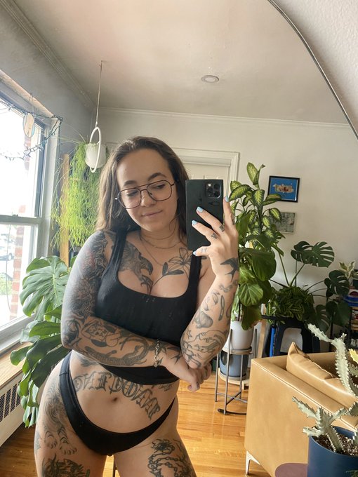 hi what&rsquo;s up https://t.co/6tksaW3mGL