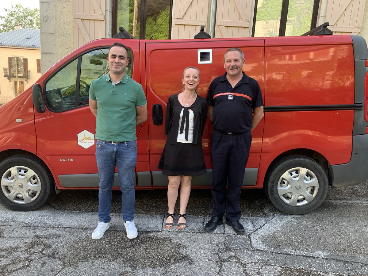 Réunion avec <a href="/MNSPF/">MNSPF</a> <a href="/MarieAngeJacob/">Marie Ange Jacob</a> ce soir pour <a href="/phuguenet/">Philippe Huguenet</a> et le nouveau président <a href="/Rondot_Raphael/">Raphaël Rondot</a> à Morbier. L’occasion de faire le point sur le rôle essentiel le de la mutuelle des <a href="/PompiersFR/">Pompiers de France</a> ! <a href="/BoslandJP/">Jean-Paul Bosland</a> <a href="/RICHARD_Sy25/">RICHARD Sylvain</a> <a href="/guyon_j/">GUYON Jérôme</a> <a href="/ThomasP70091102/">Thomas Philippe</a> @CyrilFournier39 <a href="/SDIS39/">SDIS du Jura</a>