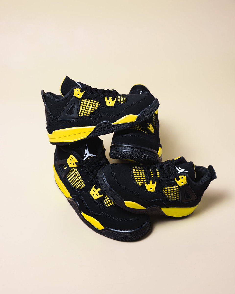 KickingItATX's tweet photo. 🚨Shock Drop 🚨🌩️
The Air Jordan 4 “Thunder” is now available in store & via phone orders.
Men Sizes 8.5-13 for $210
Grade School 4.5-7y for $150
Pre School 10.5c to 3y for $85
#kickingitatx #thunder4 #jordan4 #austin #domainnorthside https://t.co/7dtj1e2PXC