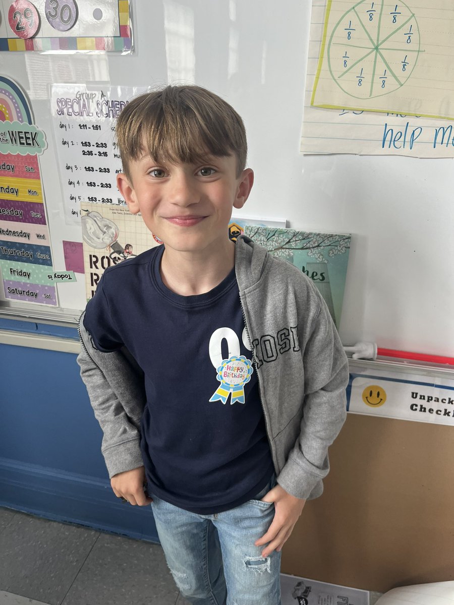 ReadUpOnRegansRoom tweet media