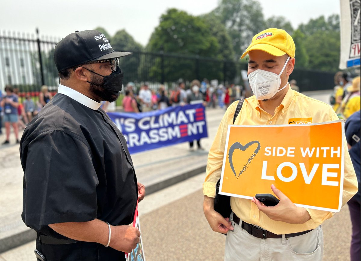 Currently outside(masked up) the White House joining the #StopMVP rally. We are fighting for the cancellation of new fossil fuel projects literally in the midst of smoke from Canadian wildfires.

This is a climate emergency—on multiple fronts. 

@POTUS, enough is enough.