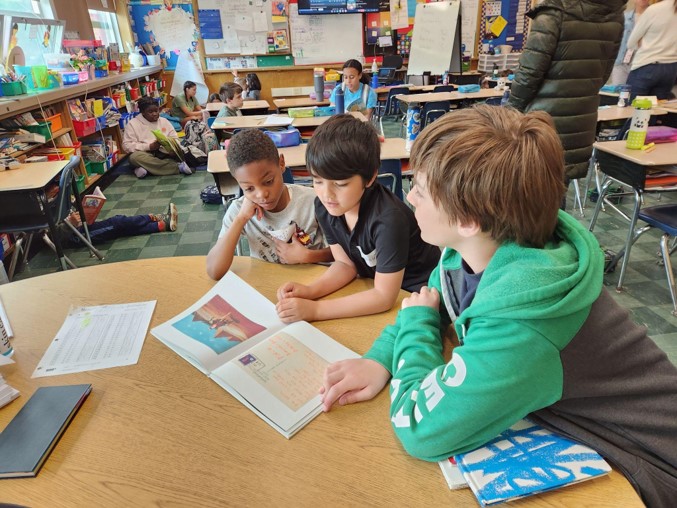 bps_ri's tweet image. A long-standing tradition between @BMSLibraryRI and @PrimroseLibrary has returned! On Tuesday, June 6, @bms_ri students visited @Primrose_School to read with students in five pre-K to Grade 3 classrooms.
Thank you, Mrs. Roy and Ms. O'Kane, for making this happen!