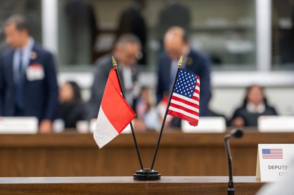 Reza Adenan tweet media