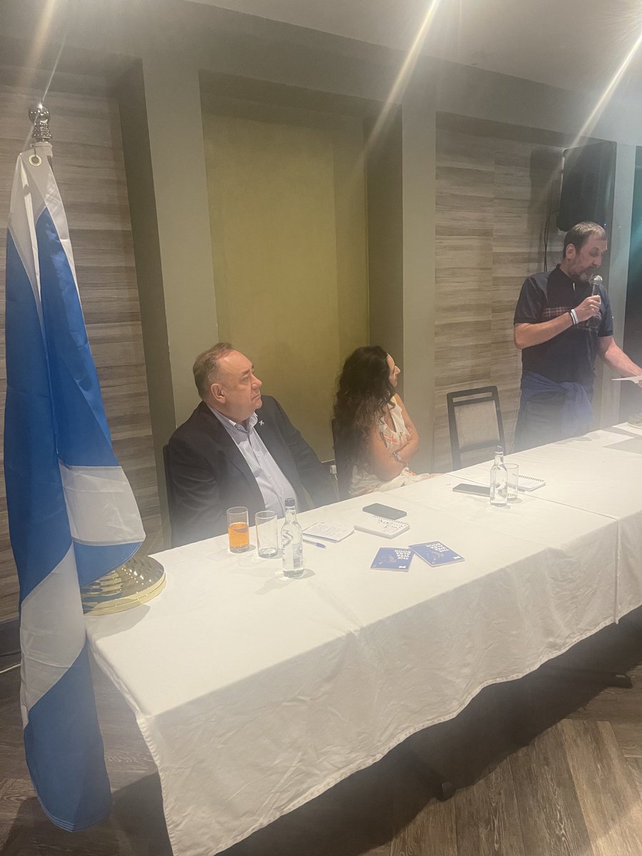 John Marshall speaking at the wee ALBA book event in Bellshill with Alex Salmond and Tasmina Ahmed-Sheikh
#WeeALBAbook 
#VoteALBA
