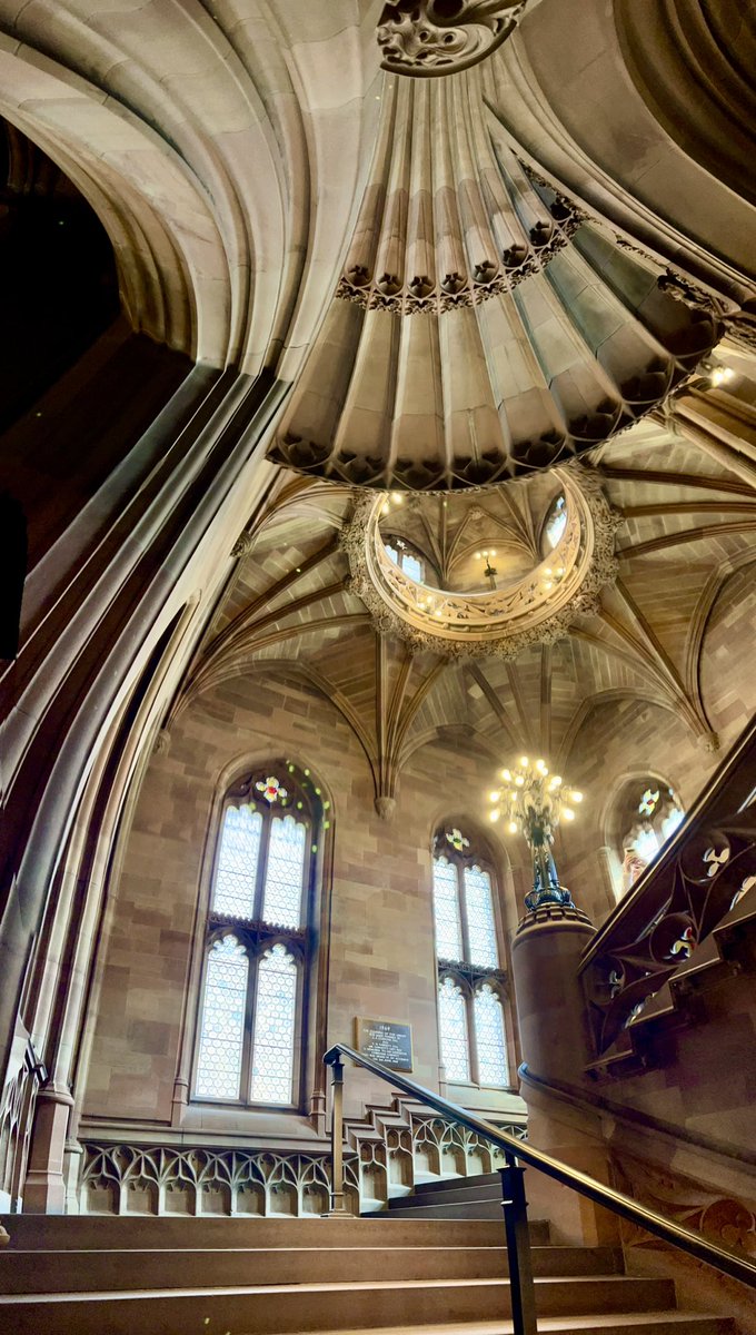helga_palma's tweet photo. #FunkyPano #JohnRylandsLibrary #Gothic #Manchester #MyFavouritePlace #picoftheday @OfficialUoM @EnArteGaleria https://t.co/qgmDTO4iGq