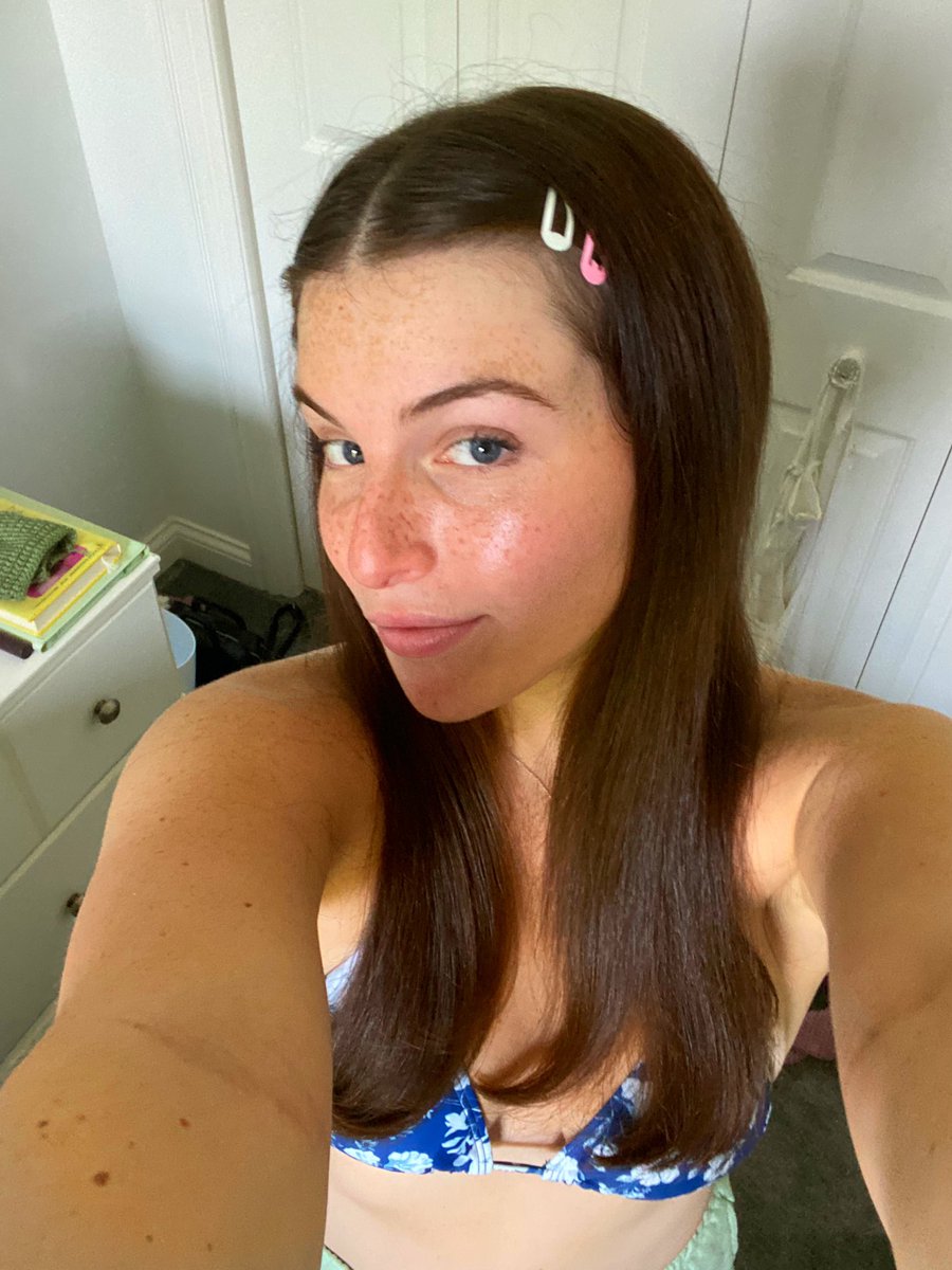 okmackenzie's tweet photo. we LIVE playing some diablo 4 (finally. 😫😫😫) come hang out w me or ELSE. https://t.co/ScTbXFWpeH https://t.co/AuzArHRaIp