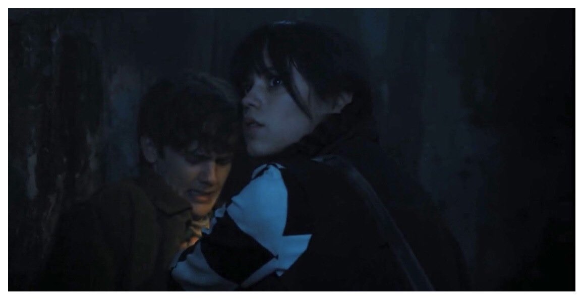 Nadja_Devic's tweet photo. Wednesday putting her hand on Xavier hand 😍 then they say that #Wavier isn’t real, love between the is something incredible ❤️‍🔥❤️‍🔥 #PercyHynesWhite #JennaOrtega #wednesdaynetflix https://t.co/Q5UonaaNs9