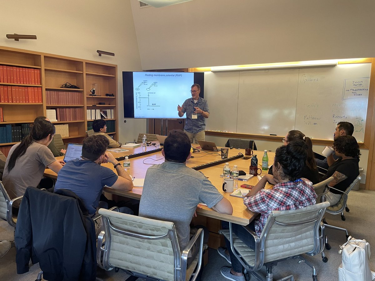 All you wanted to know about ion channels and excitability with <a href="/LonnieWollmuth/">lpwlab</a> at ION <a href="/cshlcourses/">CSHL Courses</a> this morning.