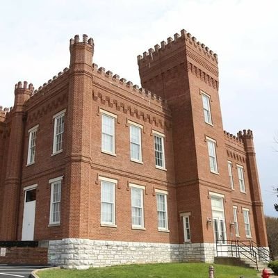ksuengaged's tweet photo. It's #towngown Thursday @ITGA_ORG .....
Kentucky’s only public #hbcu is my space of work for students staff, and faculty. #Thorobreds #BredLove #JacksonHall #WhitneyYoungScholars
@fortcollinsgov @VisitFtCollins #supportlocal #education 
#towngown #ITGA23 https://t.co/7JhE1nrOYy