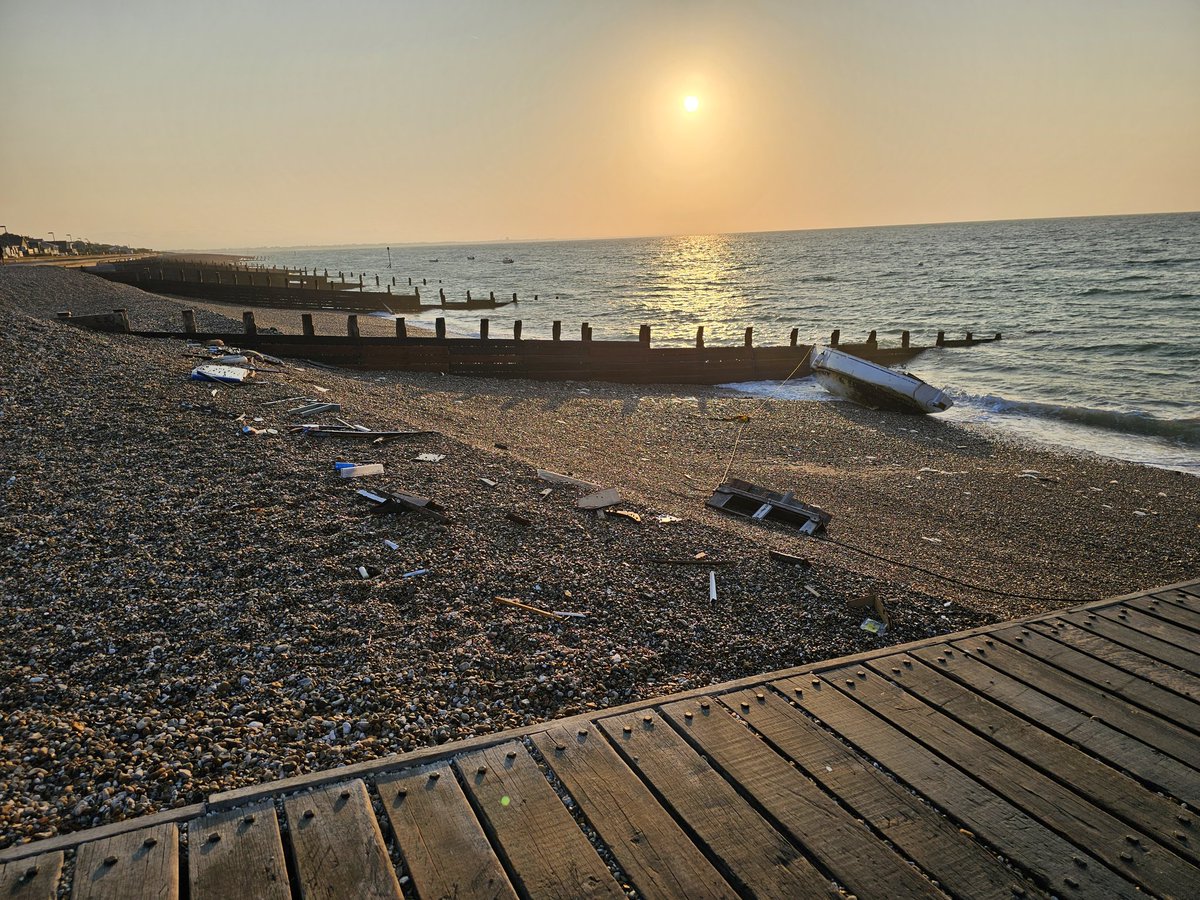 Selsey Coastguard tweet media