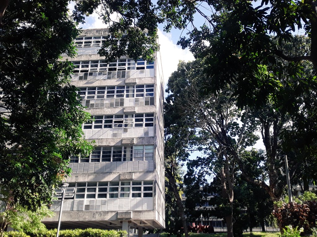 eli_lpez48's tweet photo. @AndyClemente6 the best university♡.. te dejo 3 https://t.co/3m66d9FqJj