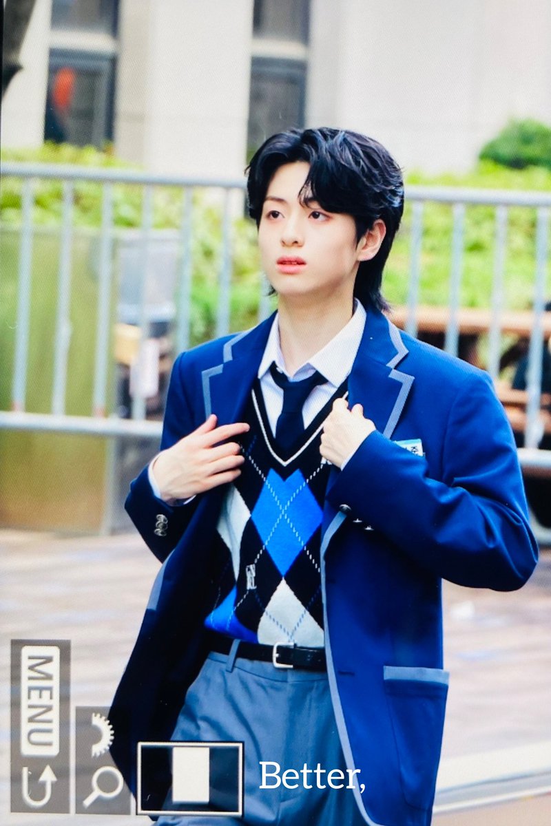 better_HJ's tweet photo. 230609 뮤직뱅크

미남 강아지죠

#더윈드 #THEWIND #The_Wind #장현준 #JANGHYOUNJOON https://t.co/fxx64XJsAQ