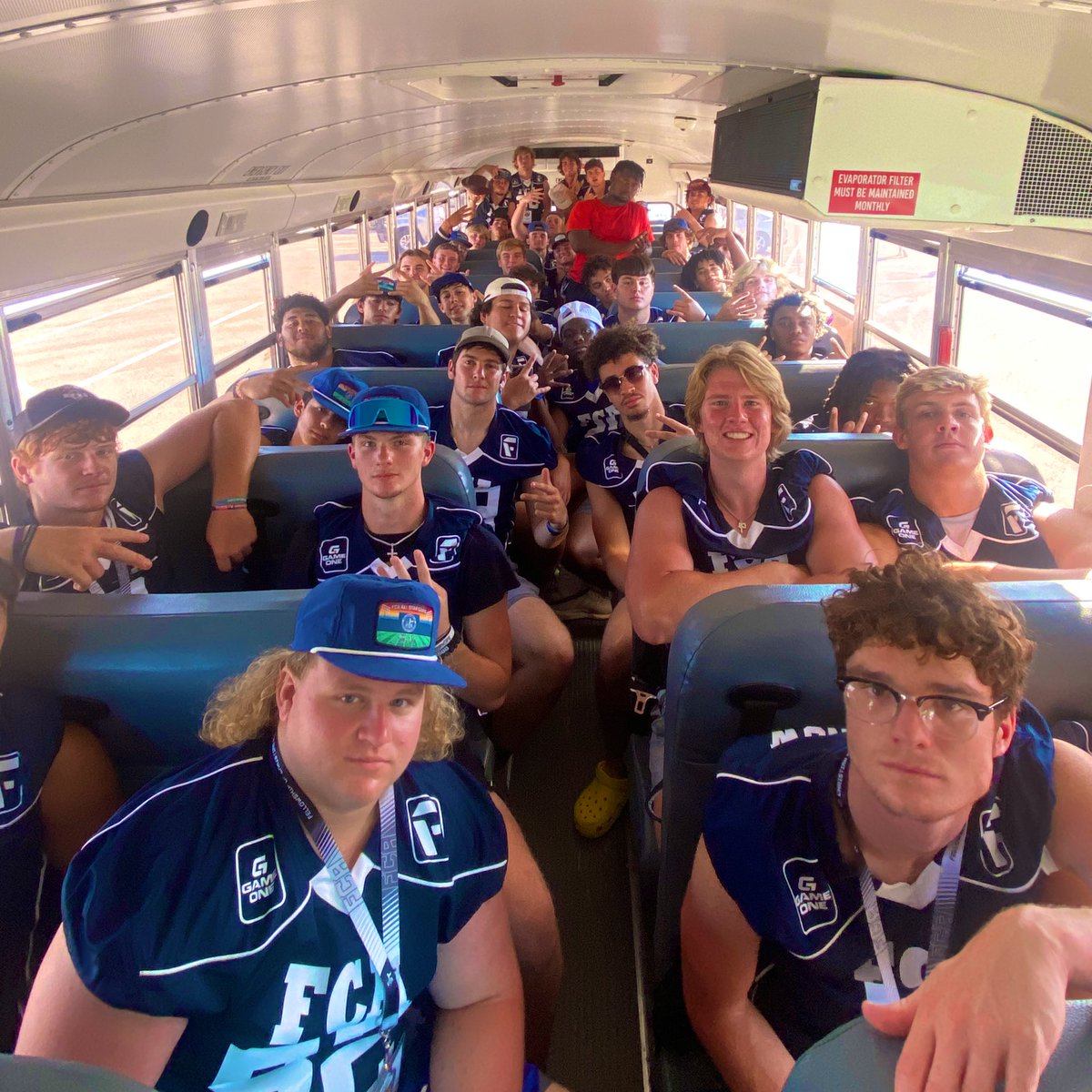 wesgwood12's tweet photo. Some Dawgs!!! 💪🏽 What a great group of young men! Love you guys. https://t.co/VSNi29MQ2w