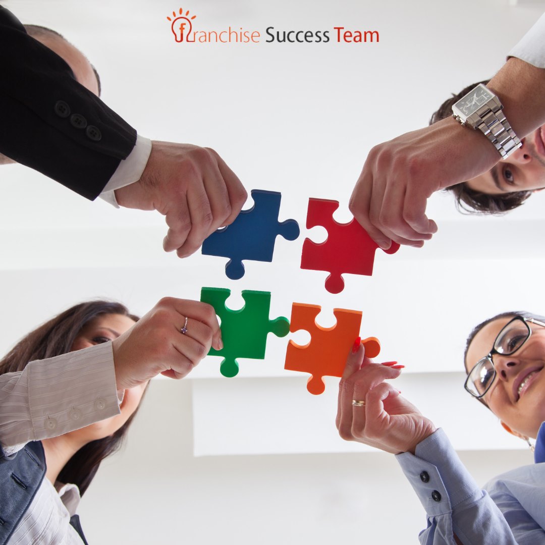 'Success comes when people act together. Failure tends to happen alone.' -- Deepak Chopra 💯 #motivationalquotes #franchise #entrepreneur #buildyourbrand #success