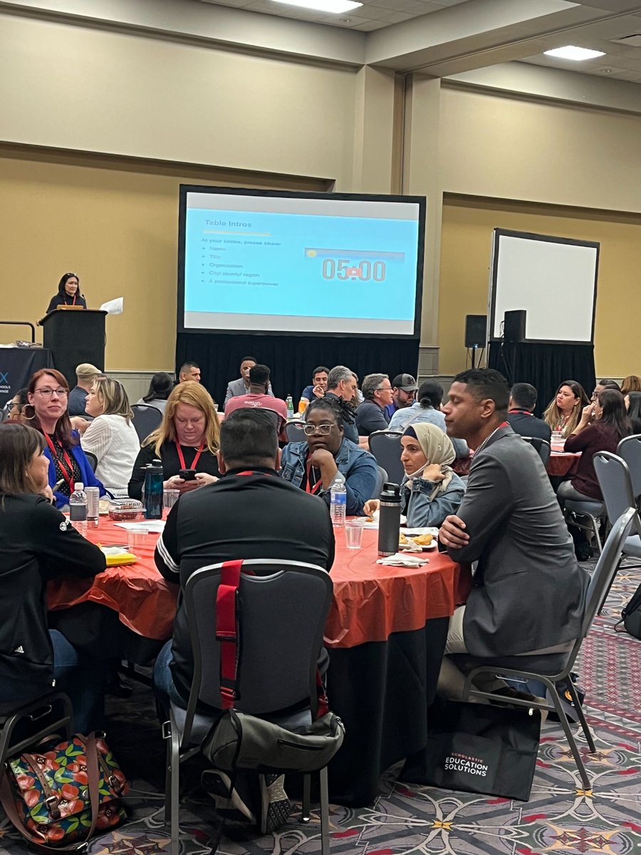 CA rolls deep when it comes to #communityschool work! ~450 folx attended the CA State Breakout at #CSxFE23 in Philly. @Hayin shared  the critical role trust plays in CS development. Thanks to our partners who are engaged in this important work during this critical moment in CA!🌟