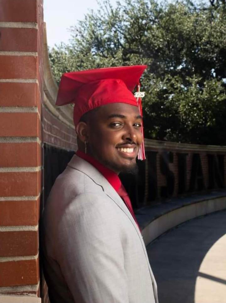 One of our Angels' Place kids just graduated from the University of Lafayette!🎓⁣

Congratulations, Cameron! We are so proud of you! 😇💙⁣⁣

#Congrats #graduation2023 #collegegrad #AngelsPlace #nonprofit #ChildrensCharity #NewOrleansCharity #RespiteCare #SupportServices