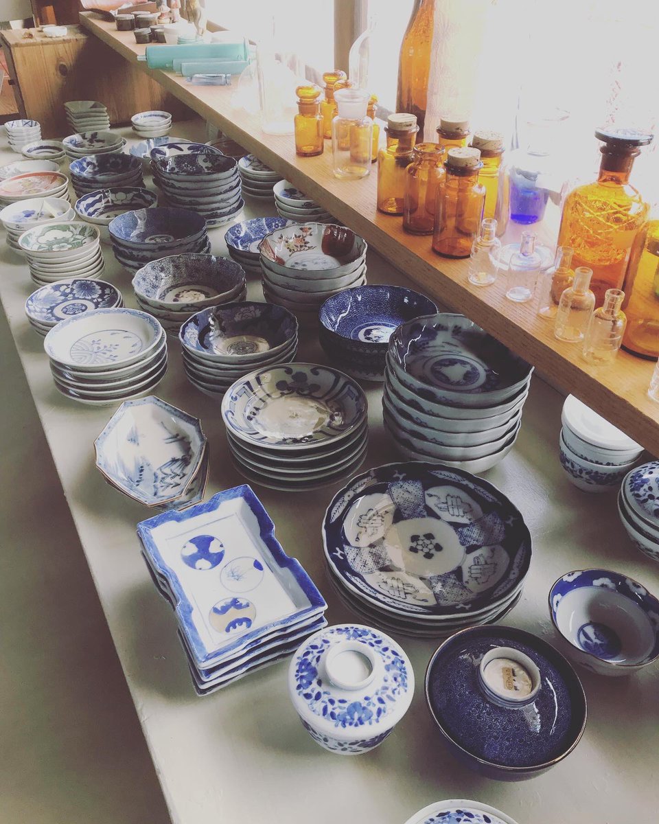 tripinterior's tweet photo. 「白イチ」終わって、もうすぐ1週間。
tripinteriorでは、家具、古道具の展示販売を来週月曜まで行っております。
お越しになる際は必ず事前にメッセージ等、ご連絡をよろしくお願いします!
既に何組か予約が入って来ております。
#tripinterior
#白イチ https://t.co/3qq87OmaeG