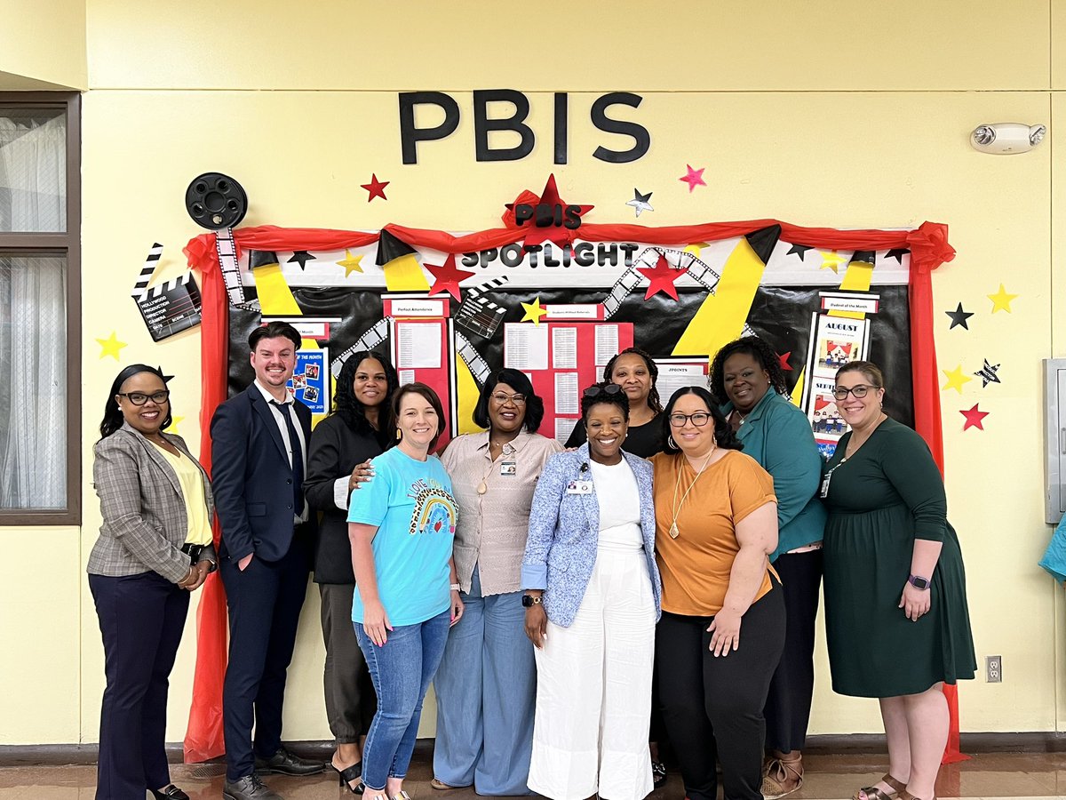 MSalimMorgan's tweet image. @unkel_jesse is leading CHANGE! We had an inspirational visit to
@SJBPS118 and the dynamic leadership team at Fifth Ward Elememtary School. Many thanks to Superintendent @RebeccaJ519 and her team for continued support. The best is yet to come! @KOOLBREEZE12