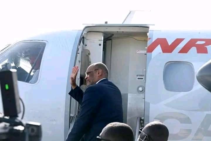 mediaoip's tweet photo. Le premier Ministre Haïtien Dr Ariel Henry a laissé le pays ce 8 juin à destination des Bahamas pour participer à une rencontre des Chefs d’Etat et de Gvment de la CARICOM : Caribbean Community et de la R. Dominicaine avec la V-présidente des Etats-Unis d’Amérique,Kamala Harris. https://t.co/LwCbJCAxz3