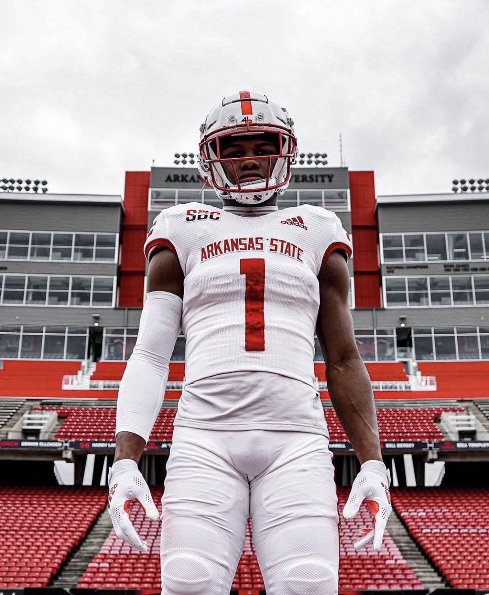 chasedexter5's tweet image. I will be at Arkansas state June 23-24 #redwolves ⚫️🔴 @AStateNation @AStateFB @CoachConklin @robharley34 @PlantCityFB