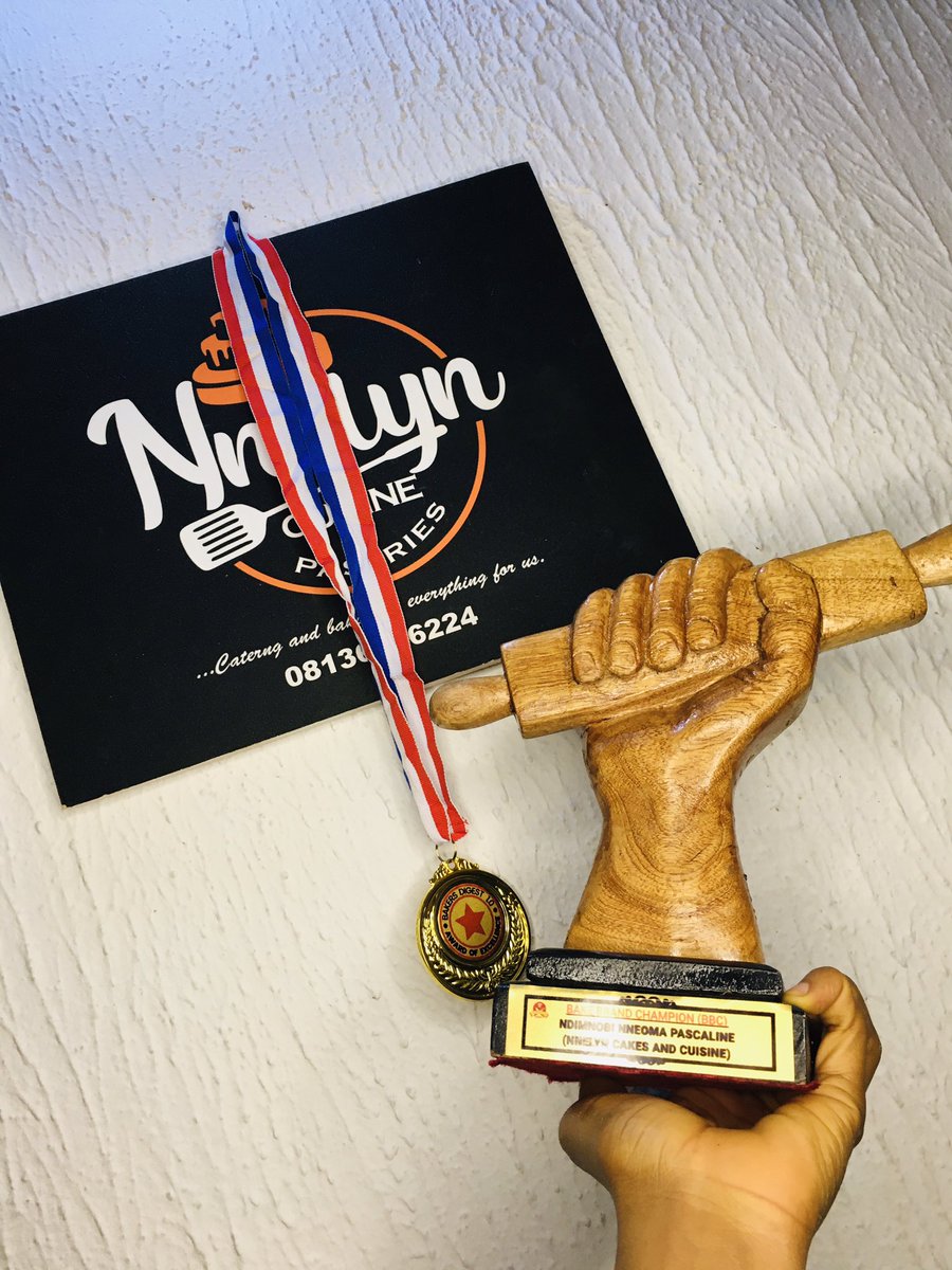 nnelyncuisine's tweet photo. NNELYN LOVERS we got our first award for BAKE BRAND CHAMPION at the @bakersdigest_ #southeastcakeexhibition which took place in Awka, Anambra state.
#bakerweysabi #awkabaker #awkabakers #anambrabaker #awardwinningbrand #awardwinningbaker https://t.co/PMG3AVWt1S