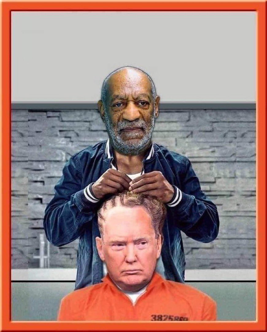 LePapillonBlu2's tweet photo. TRUMP INDICTED https://t.co/Ax0dQlVAGv