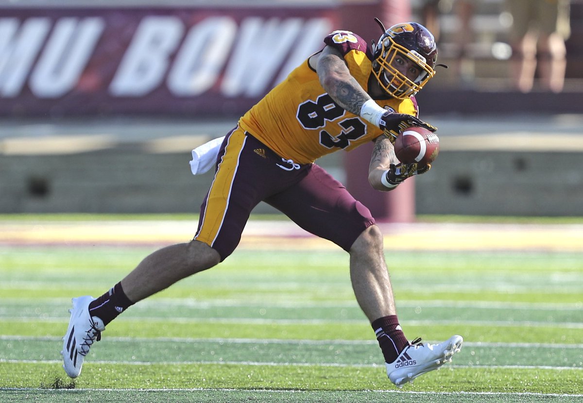 I am excited to say I have received my first ever D1 football offer to <a href="/CMU_Football/">Central Michigan Football</a>. I’d like to thank <a href="/CoachMcElwain/">Jim McElwain</a> and <a href="/CoachPPetrino/">Paul Petrino</a> for the opportunity. Most of all I’d like to thank God for the blessings. <a href="/Coach_Kater/">Cody Kater</a> <a href="/ASmith032/">Alex Smith</a> <a href="/RocketCity_FB/">Reeths-Puffer Football</a>