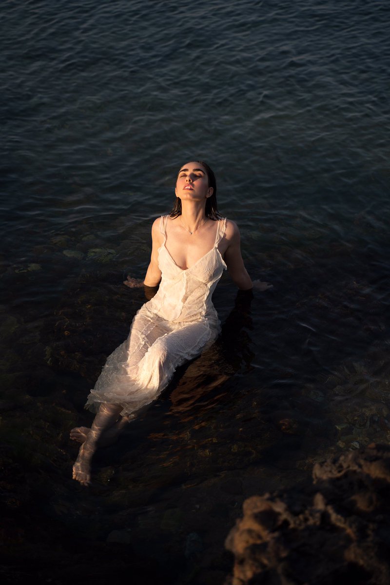 Zahra Nik Azar tweet media