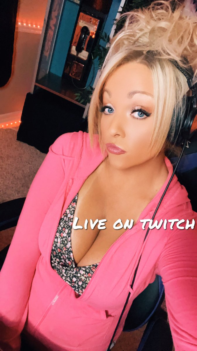 Join me!

Twitch.tv/dayleeagendaxo