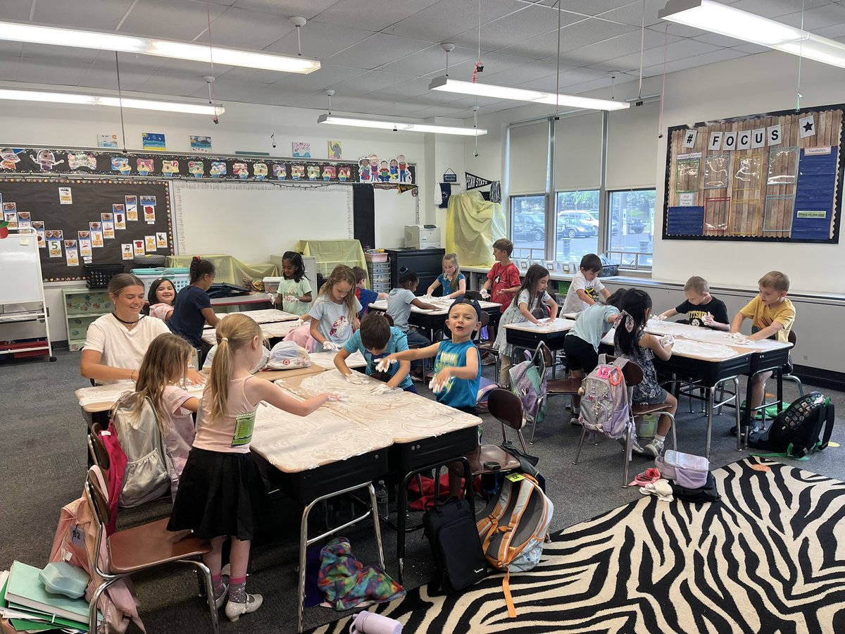 BransJessica's tweet photo. It’s hard to believe it’s the eve of our last day together as a class family. I am beyond proud of how resilient this group of students have been this year.  I guarantee that there will be tears tomorrow and they will be mostly mine. Thank you for an awesome year!!! https://t.co/XYMZJxy9nr