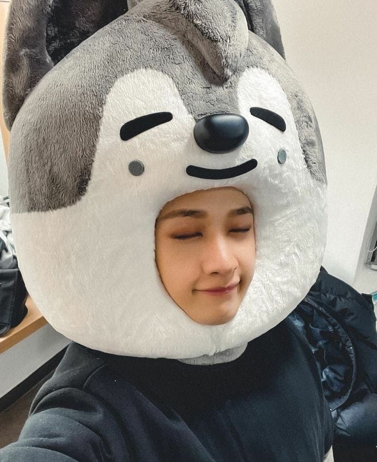 ivshaver's tweet photo. ︎𝅄 ︎₍ ︎ ︎👑 ︎ ︎₎ 〬𓂂 ㅤㅤ ㅤㅤ ♡ ㅤㅤㅤ壱 ⁀ ㅤㅤㅤ Hanaㅤ : ꕤ `ㅤㅤ ㅤ ㅤ𝐚𝐬𝐭𝐫𝐨 ㅤㅤ - ㅤㅤ ㅤ #SUN1STBD
ㅤ #CAS011
Casi no llego pero acá estamos para animar la fiesta, todo sea por los dulces gratis https://t.co/C9QDNemcQ9