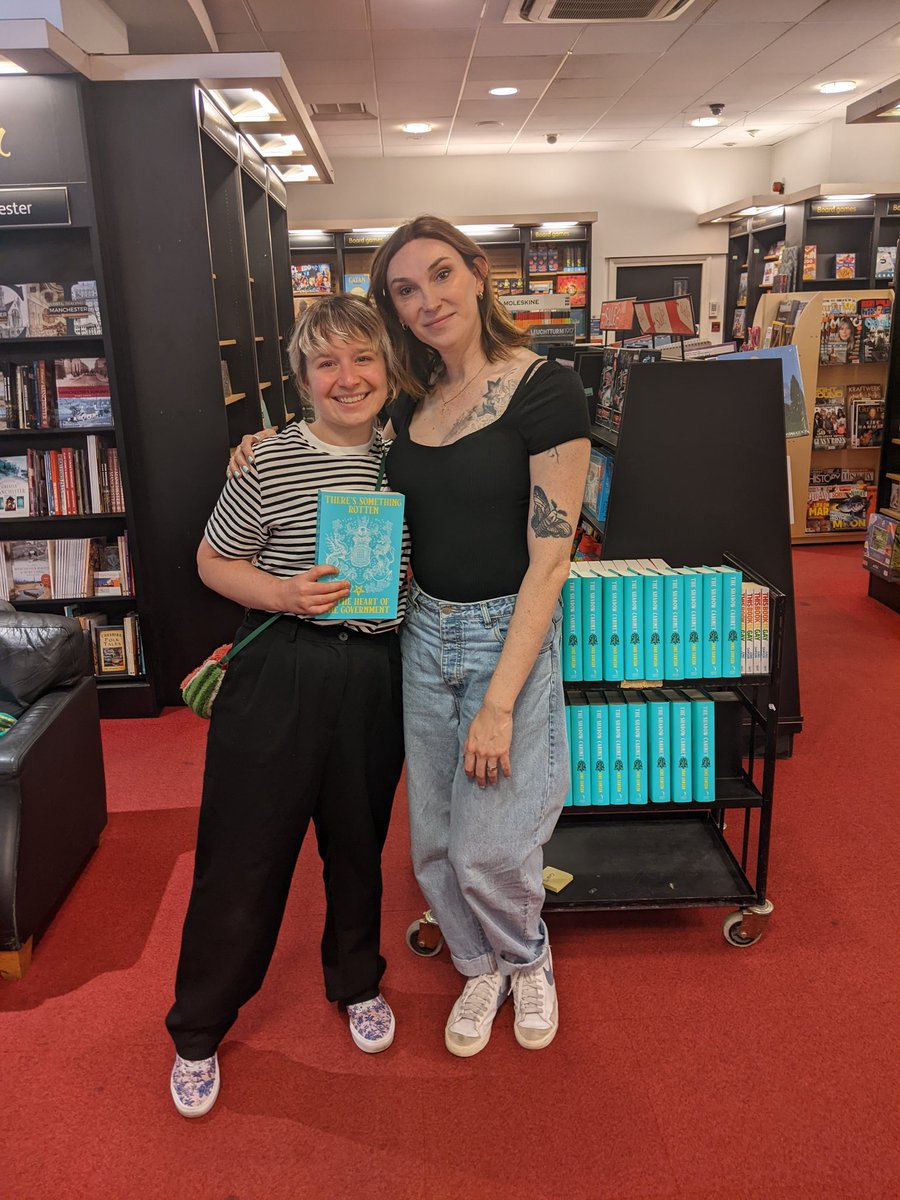 This is the face of a very happy bookseller 💙💙💙
I adore Her Majesty's Royal Coven AND The Shadow Cabinet and it was such a joy to meet Juno again today in store. She signed my proof and was, as always, an absolute delight. I can't recommend her books enough 
#junodawson