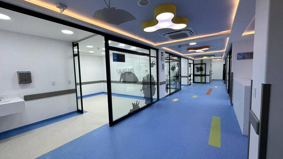 EnriqueAlfaroR's tweet photo. Me da mucho orgullo compartirles que ya terminamos las obras en los pisos 7 y 8 del Hospital Civil Juan I. Menchaca. El nuevo equipamiento está por llegar para inaugurar en julio el mejor hospital para nuestras niñas, niños y adolescentes con cáncer. Esta lucha la damos juntos. https://t.co/hHWPgheT4e