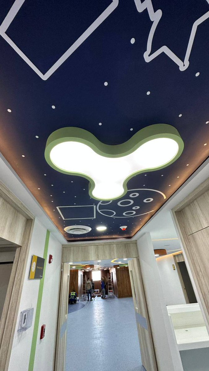 EnriqueAlfaroR's tweet photo. Me da mucho orgullo compartirles que ya terminamos las obras en los pisos 7 y 8 del Hospital Civil Juan I. Menchaca. El nuevo equipamiento está por llegar para inaugurar en julio el mejor hospital para nuestras niñas, niños y adolescentes con cáncer. Esta lucha la damos juntos. https://t.co/hHWPgheT4e