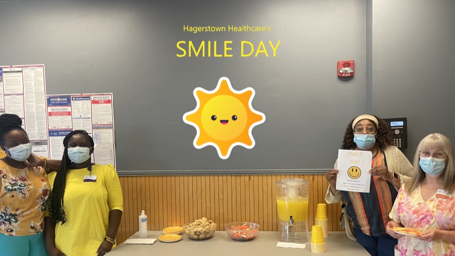 The team at Hagerstown Healthcare Center set out to put a smile on as many faces as possible during #NationalSmileDay! 😃 
#MakingSmiles #TeamWork #Healthcare
