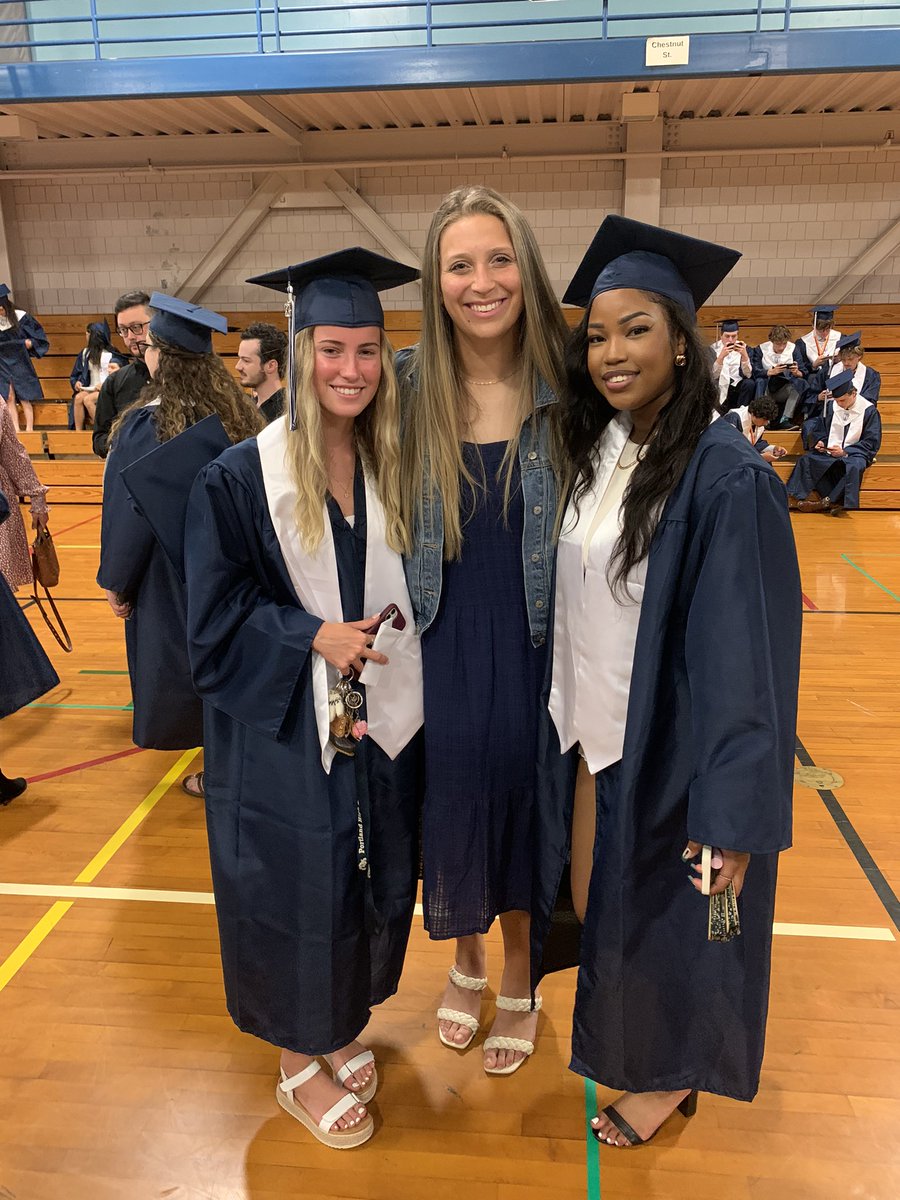 ahass33's tweet image. What a great day we had yesterday! Congratulations to the PHS class of 2023🤍💙 Go out there and be great!
#WinLoseOrDraw
#GoBulldogs
#BulldogGraduates2023
#OnceABulldogAlwaysABulldog