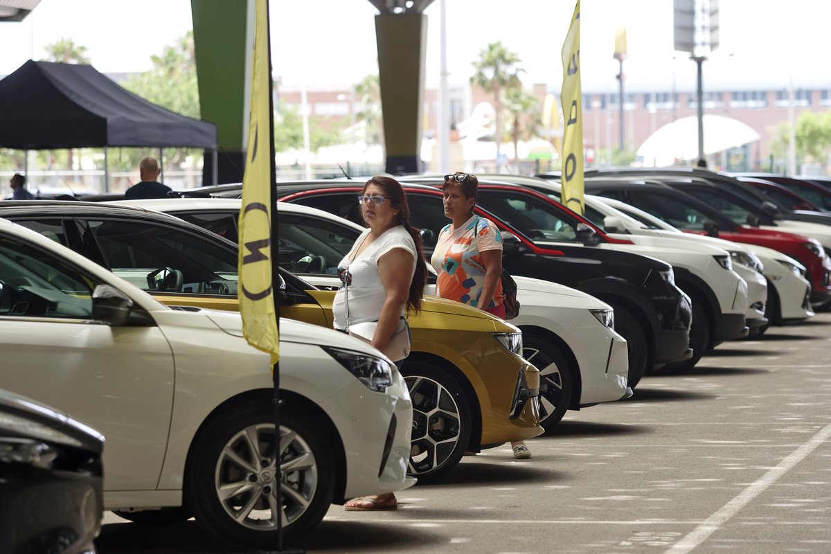 🟡 Abrimos las puertas de 𝗠𝗼𝘁𝗼𝗿𝗼𝗰𝗮𝘀𝗶𝗼́𝗻 𝗖𝗮𝘀𝘁𝗲𝗹𝗹𝗼́𝗻 2023  🟡

🚗 Horario: de 10.00 a 14.00 y de 16.00 a 21.00 (domingo hasta las 19.00)
🚗 Más de 800 vehículos nuevos y de ocasión
🚗 Precios especiales solo estos cuatro días

¡Síguenos y no te pierdas nada!