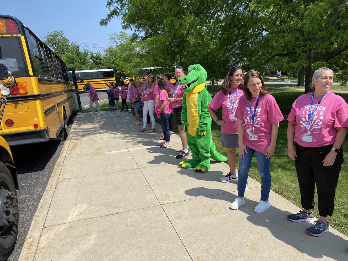 See you later, Gators! ❤️🐊
#glengroveschool #weared34