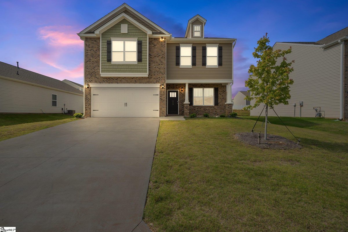 Just Listed in #Easley #SC. 113 Light Spring Road! Please retweet!  tour.corelistingmachine.com/home/PEC42M