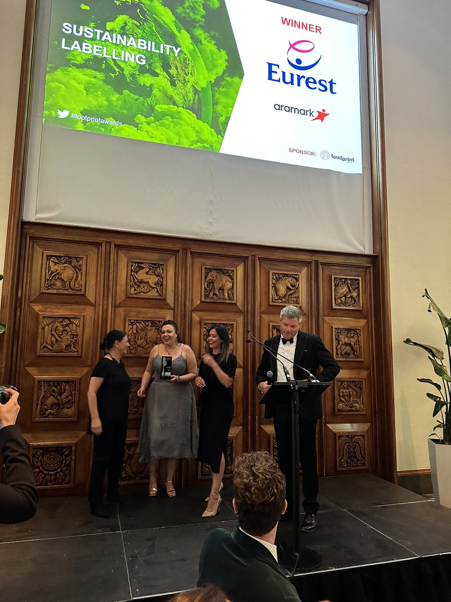 Next the brand new Sustainability Labelling Award in partnership with Foodprint bright to you by @Nutritics at the 2023 #FootprintAwards The inaugural Winner of this category is 🥁 @EurestUK 🏷️ 🍾🥂