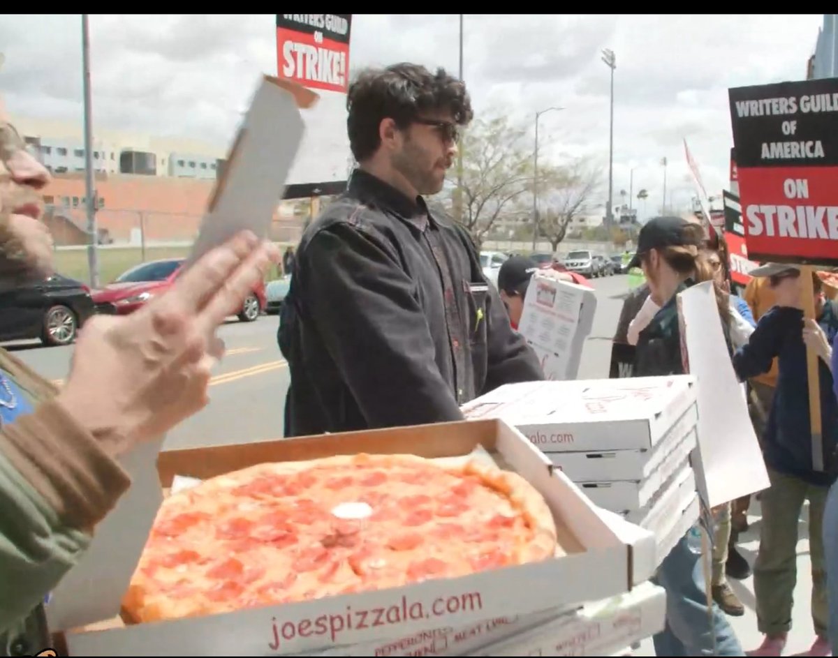 Several weeks ago, in a miraculous attempt at redemption, Twitch streamer Hasan Piker buys pizza for the Writers Guild of America as an apology for pirating their intellectual property and streaming it on Twitch for free.