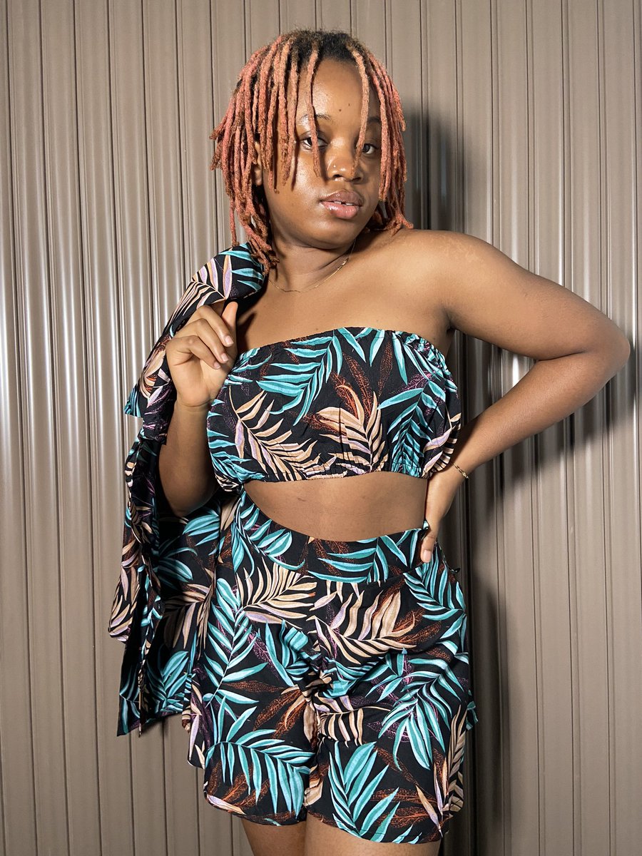 morrelsempire's tweet photo. Ready to look sexy to the beach in our Kiishi set? 

Price - N13,000

Send a DM or click the link in bio to place an order 

#beachwearfashion #beachvibes #threepiece #beachplease https://t.co/UKwwk4JmC8