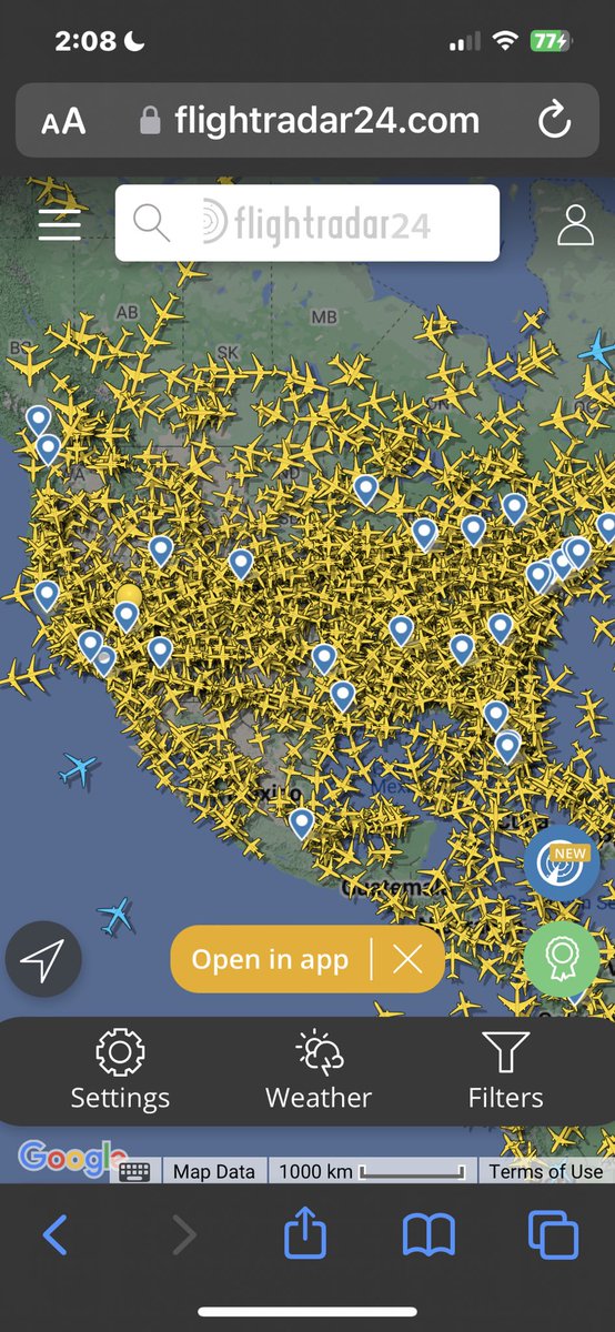 Is this normal? This is United State’s air traffic right now. #CanadaFires #CanadaWildfires #USA #AirQuality #airtraffic #planes #UnitedStates
