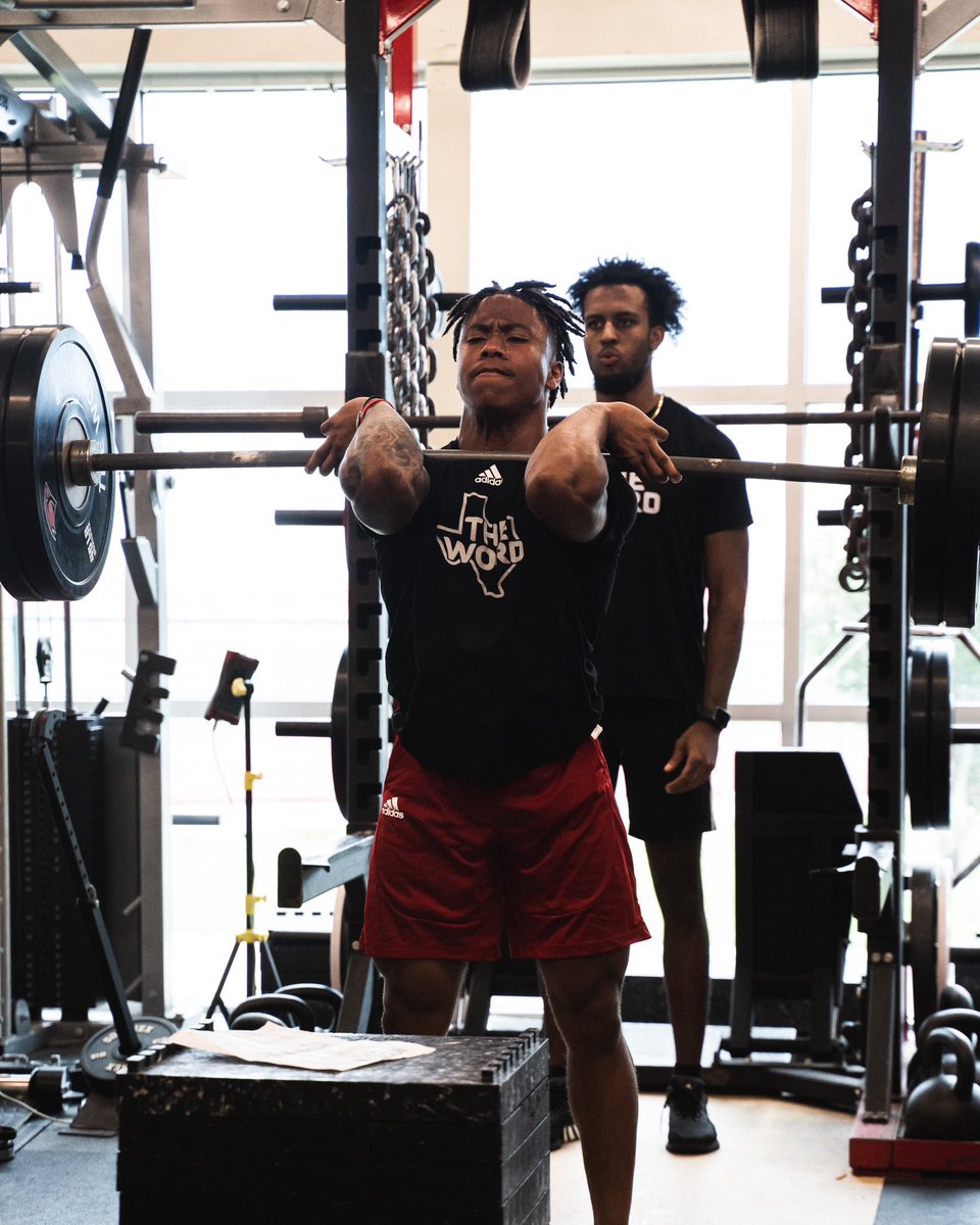 UIW Football tweet media