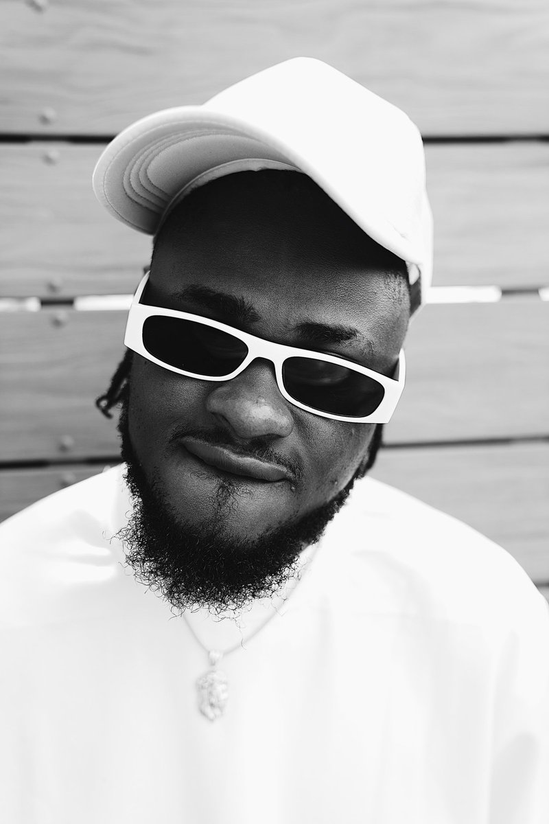 TheJayroyce's tweet photo. The #musicprophet is ready to speak the #truth; go gather the congregation and come listen to that lyrics of impact.
Here is the #Messanger, watch out for his messages.
Tag friends you genuinely like to this πβ¨
#jah
#viral #trendingPost #KnowJayroyce #AfroTruth https://t.co/bIrhNN1SJm