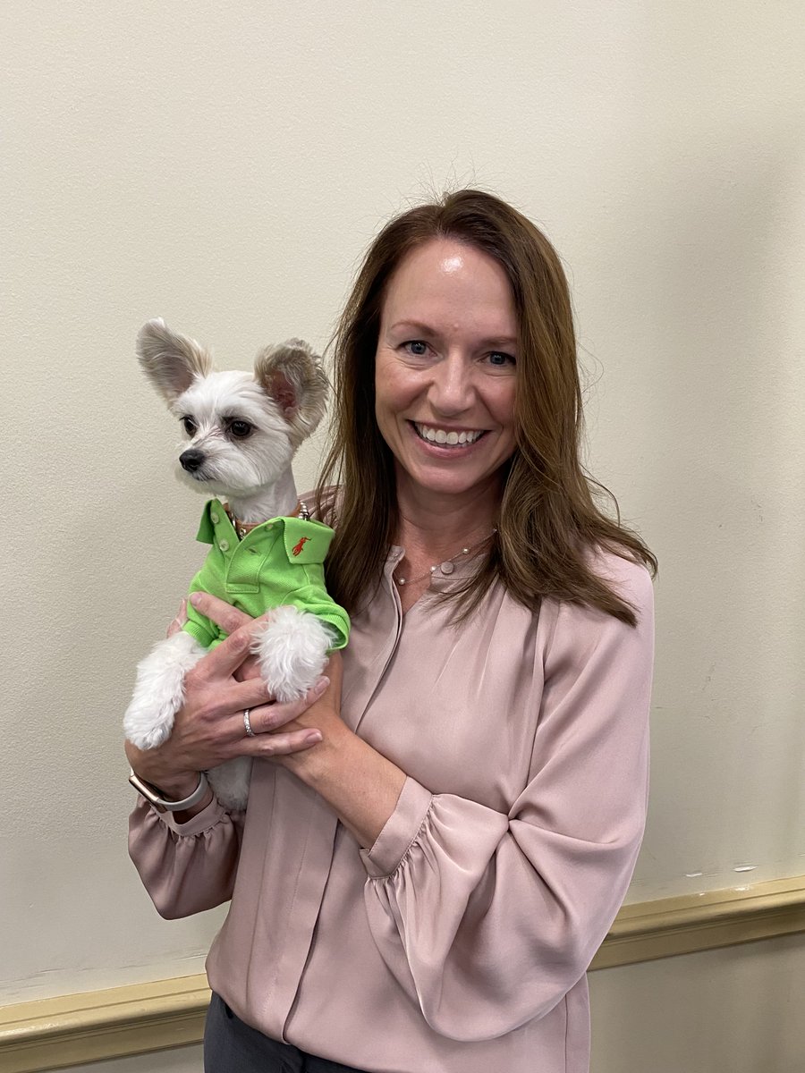 Dr. Amy LeBlanc was excited to discuss the importance of  @NCICompOnc and her research in translational #dogcancer studies for drug and imaging agent development pathways for human #cancerpatients on the Hill today. 🐶