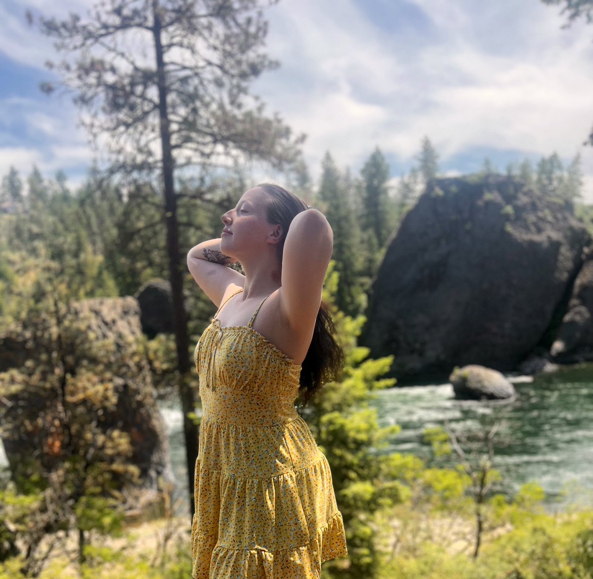 obviitsrosie's tweet photo. My of is 35% off + a free custom picture set (5 pictures) for my next 7 subscribers ❤️ 

#onlyfans #milf #AirQualityAlert #bigass #onlyfans_girl #onlyfansgirl #onlyfanspromo #AUSvsIND #INDvAUS #LinkInBio #sundress #SellingContent #buyingcontent https://t.co/8SkKmpSWms
